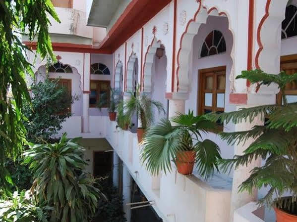 Hôtel Aroma à Pushkar Extérieur photo